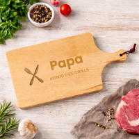 Küchen Geschenk für Papa,
Grill Geschenk für Männer,
Personalisiertes Holzbrett,
Brotzeitbrett mit Gravur,
Geschenk für Vater,
Schneidebrett Holz personalisiert,
Koch Geschenk für Papa,
Servierbrett Holz graviert
