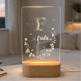 Personalisiertes LED Nachtlicht Herzform mit Blumenkranz & Name