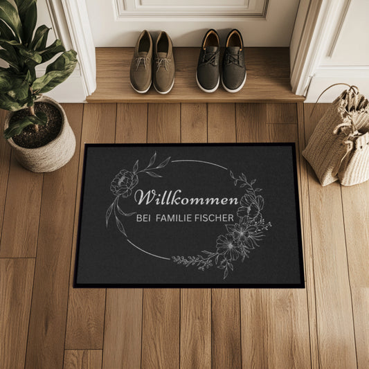 Personalisierte Blumenkranz Willkommen Fußmatte mit Familiennamen – Individuelle schwarze Eingangsmatte, Geschenk zum Einzug