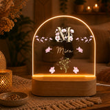 Personalisierte LED Nachtlampe mit goldenem Blumen-Monogramm & Namen | Individuelle Acryl Lampe als Geschenk für Mädchen, Frauen, Schwester & Schlafzimmer Deko