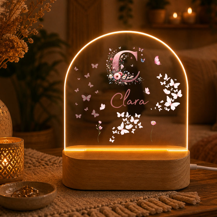 Nachtlicht Schmetterling Monogramm rosa_